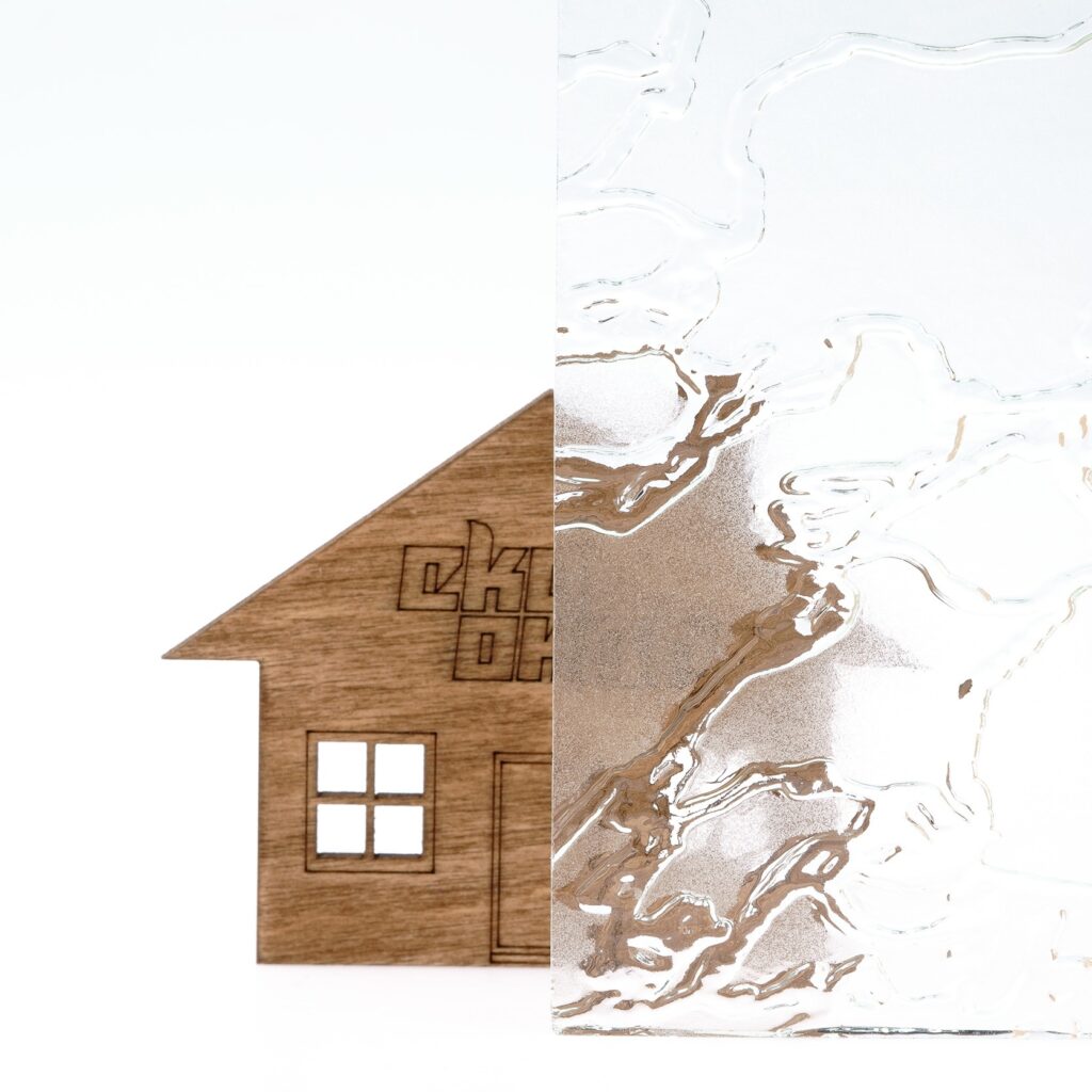 delta white mat